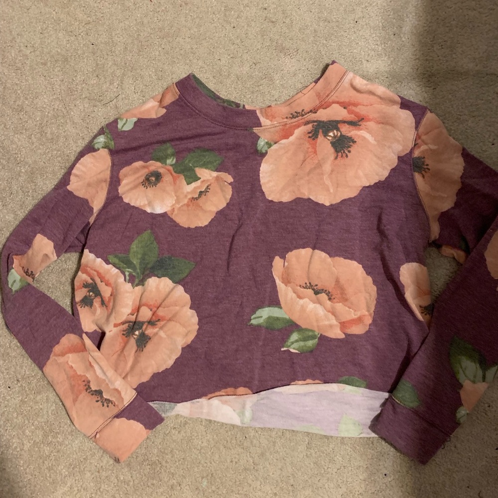Soft Agnes & Dora floral crop pullover